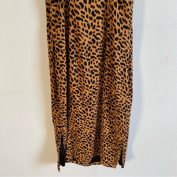 Misguided cowl neck leopard print midi dress - Picture 9 of 12
